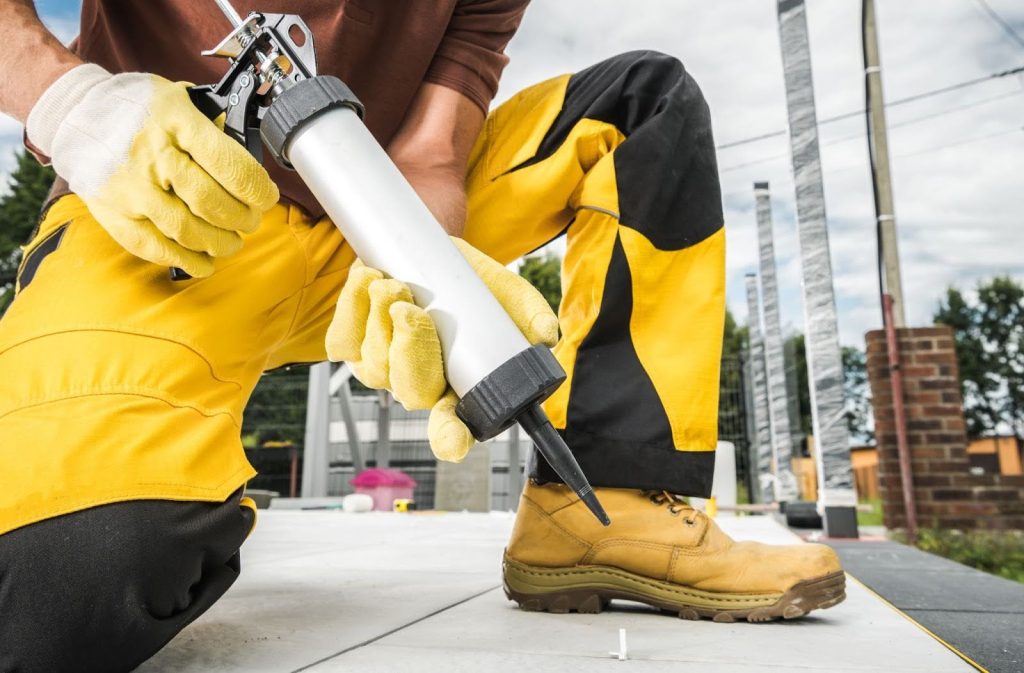 professional fixing cracks in concrete